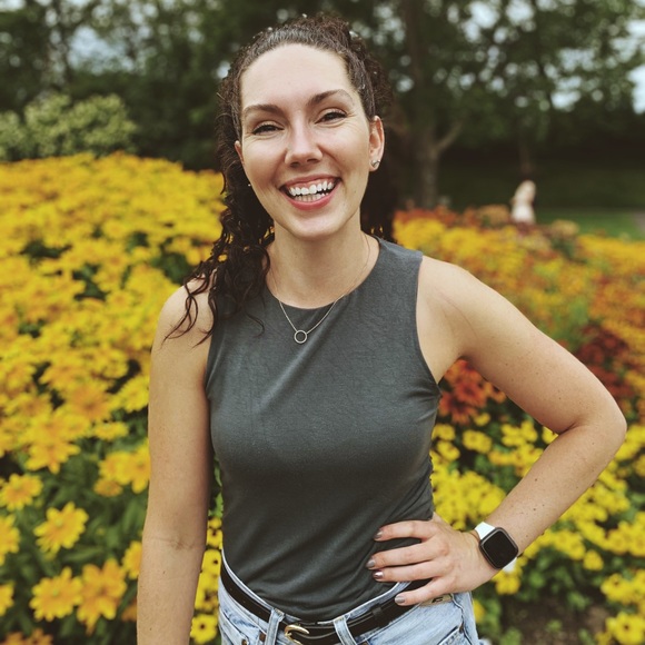 Meet your Posher, Sheryl - Picture 2 of 6